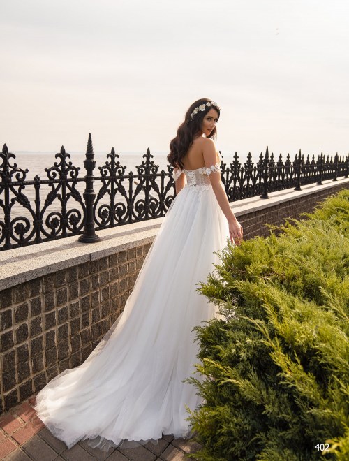 https://www.sposa-lia.com/images/stories/virtuemart/product/402       (3).jpg